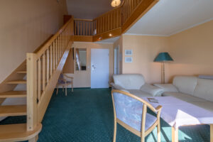 250412 1425 1715 hdr