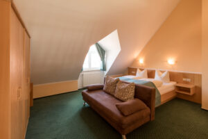 250412 1428 1725 hdr